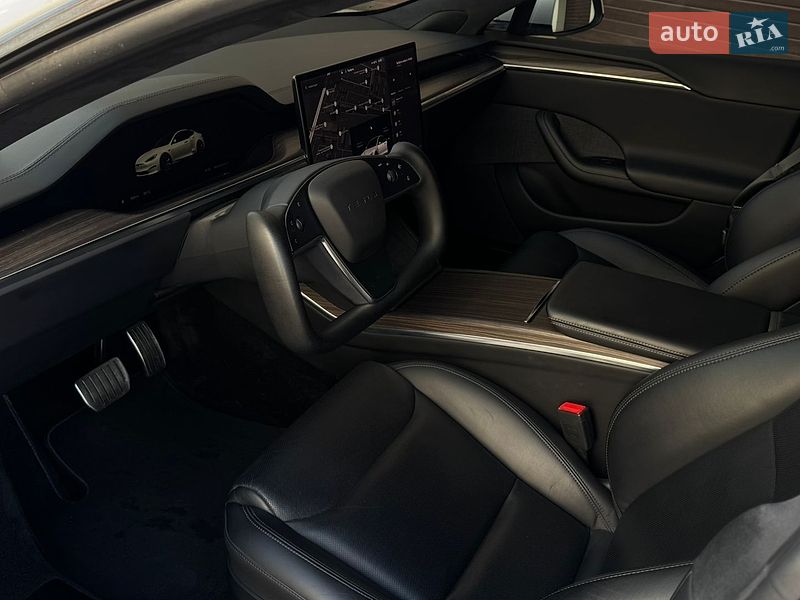 Лифтбек Tesla Model S 2021 в Днепре
