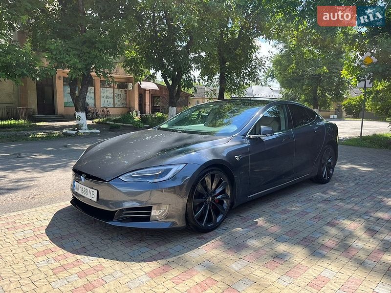 Лифтбек Tesla Model S 2017 в Сваляве фото 6 Лифтбек Tesla Model S 2017 в Сваляве