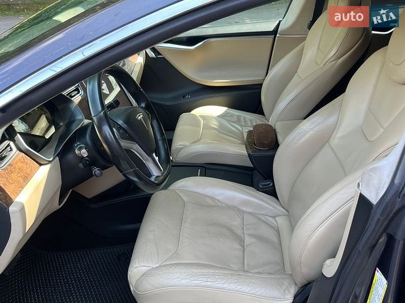 Лифтбек Tesla Model S 2017 в Сваляве фото 18 Лифтбек Tesla Model S 2017 в Сваляве