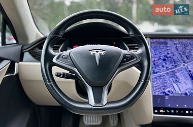Ліфтбек Tesla Model S 2019 в Львові фото 11 Ліфтбек Tesla Model S 2019 в Львові