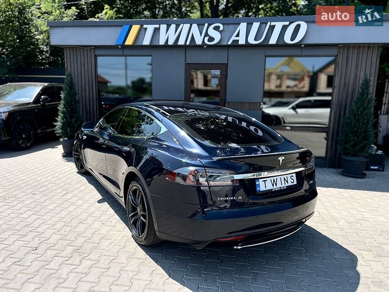 Лифтбек Tesla Model S 2013 в Одессе фото 21 Лифтбек Tesla Model S 2013 в Одессе