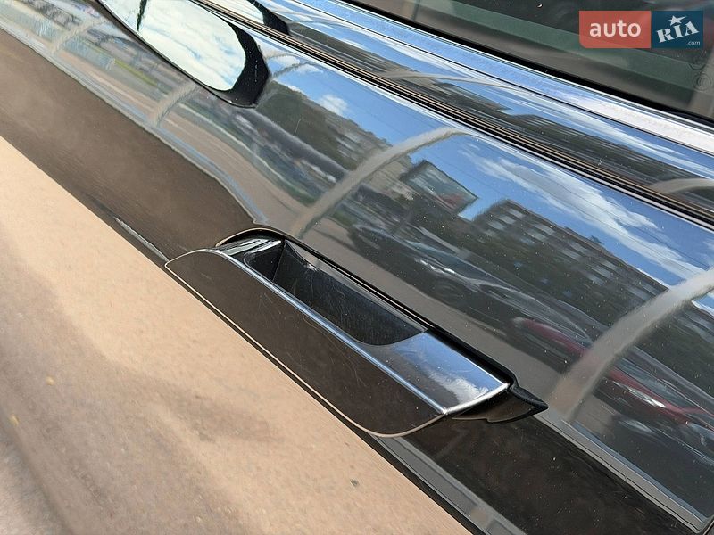 Ліфтбек Tesla Model S 2022 в Києві