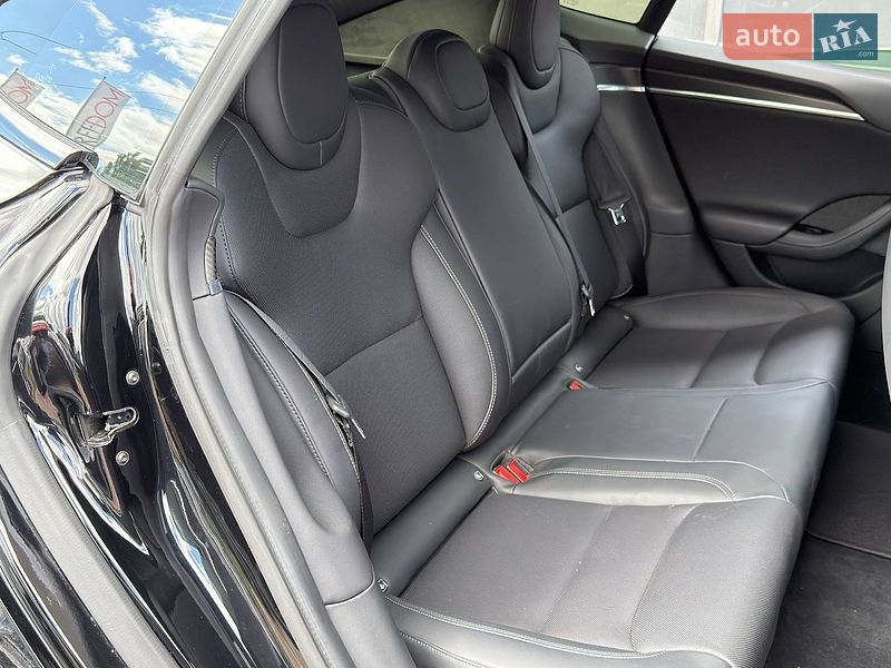Ліфтбек Tesla Model S 2022 в Києві