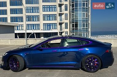 Лифтбек Tesla Model S 2017 в Одессе