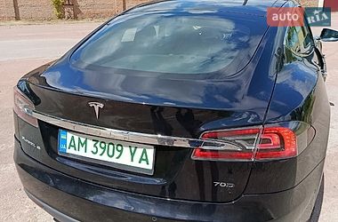 Ліфтбек Tesla Model S 2015 в Коростені фото 3 Ліфтбек Tesla Model S 2015 в Коростені