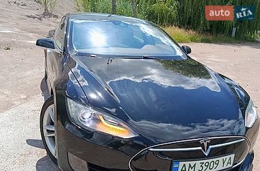 Ліфтбек Tesla Model S 2015 в Коростені фото 5 Ліфтбек Tesla Model S 2015 в Коростені