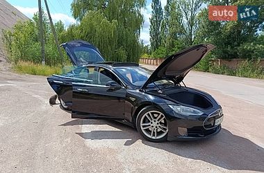 Ліфтбек Tesla Model S 2015 в Коростені фото 15 Ліфтбек Tesla Model S 2015 в Коростені