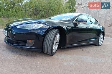 Ліфтбек Tesla Model S 2015 в Коростені фото 27 Ліфтбек Tesla Model S 2015 в Коростені