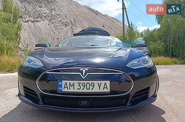 Ліфтбек Tesla Model S 2015 в Коростені фото 19 Ліфтбек Tesla Model S 2015 в Коростені