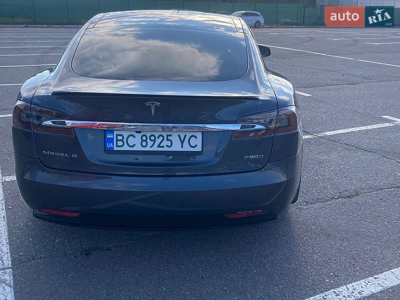 Ліфтбек Tesla Model S 2016 в Львові фото 8 Ліфтбек Tesla Model S 2016 в Львові