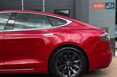Ліфтбек Tesla Model S 2017 в Києві