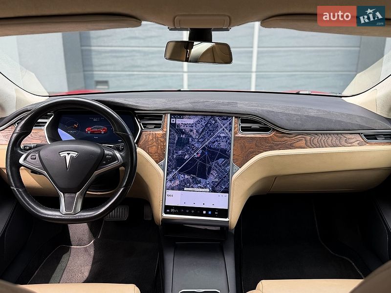 Ліфтбек Tesla Model S 2017 в Києві