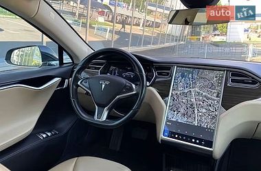 Лифтбек Tesla Model S 2015 в Киеве