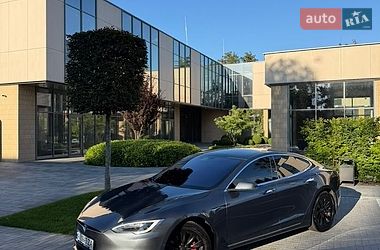 Ліфтбек Tesla Model S 2017 в Києві фото Ліфтбек Tesla Model S 2017 в Києві