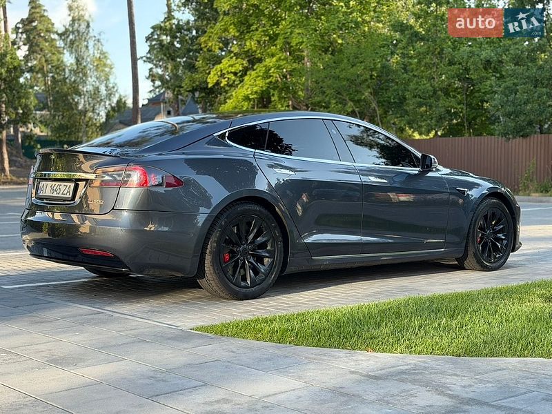 Ліфтбек Tesla Model S 2017 в Києві фото 2 Ліфтбек Tesla Model S 2017 в Києві