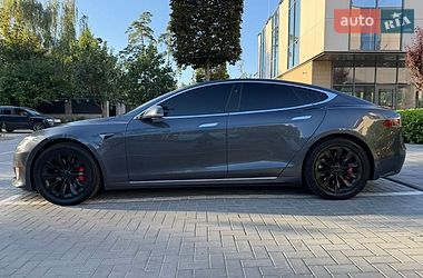 Ліфтбек Tesla Model S 2017 в Києві фото 10 Ліфтбек Tesla Model S 2017 в Києві
