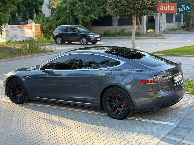 Ліфтбек Tesla Model S 2017 в Києві фото 11 Ліфтбек Tesla Model S 2017 в Києві