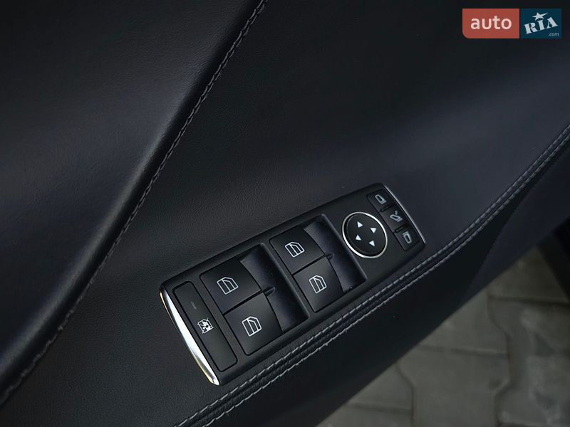 Ліфтбек Tesla Model S 2018 в Костопілі фото 62 Ліфтбек Tesla Model S 2018 в Костопілі