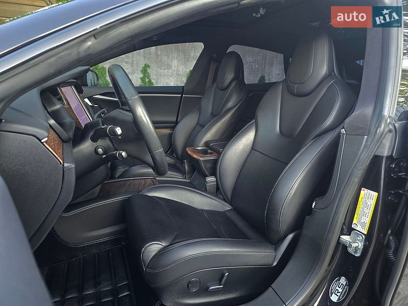 Ліфтбек Tesla Model S 2018 в Костопілі фото 67 Ліфтбек Tesla Model S 2018 в Костопілі