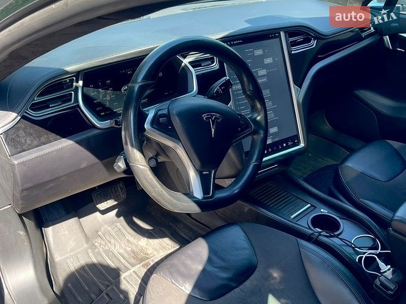 Лифтбек Tesla Model S 2013 в Харькове