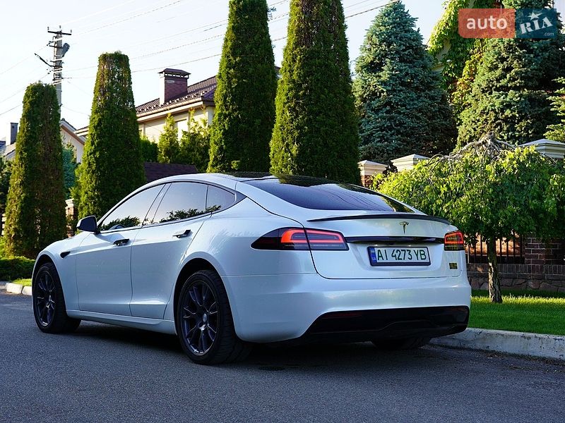 Ліфтбек Tesla Model S 2022 в Києві