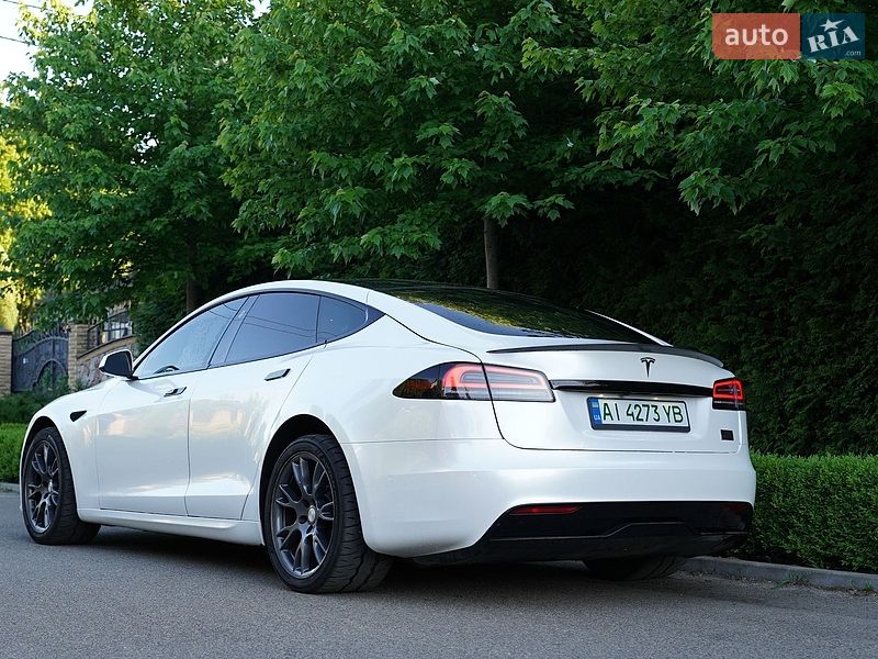 Лифтбек Tesla Model S 2022 в Киеве фото 8 Лифтбек Tesla Model S 2022 в Киеве