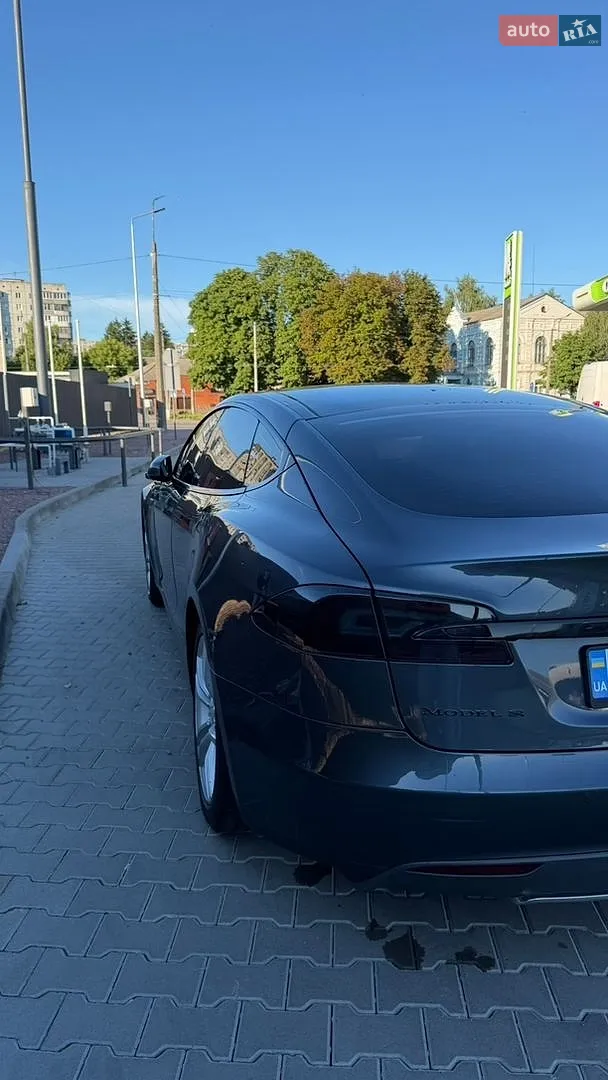 2015 Tesla Model S - мініатюра 4