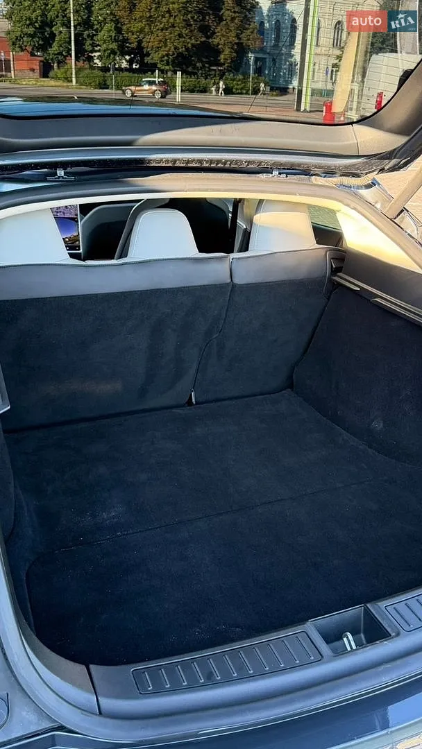 2015 Tesla Model S - мініатюра 9
