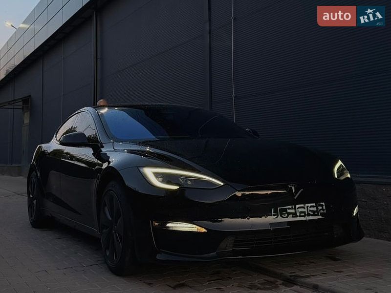 Tesla Model S 2022