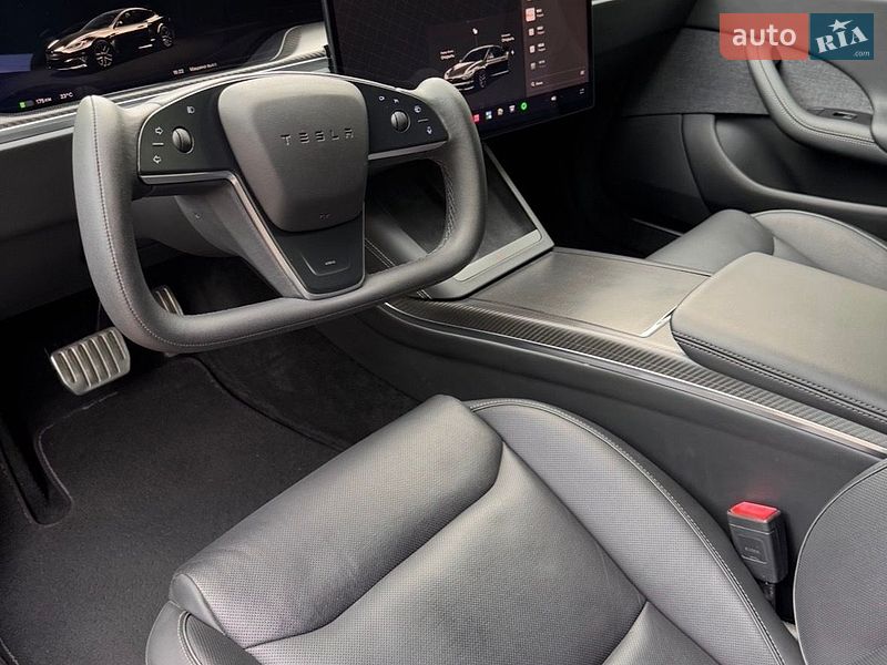 Лифтбек Tesla Model S 2022 в Киеве