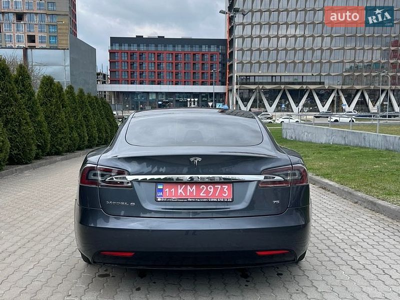 Лифтбек Tesla Model S 2017 в Львове фото 5 Лифтбек Tesla Model S 2017 в Львове