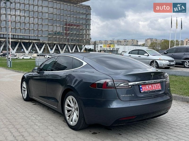 Лифтбек Tesla Model S 2017 в Львове фото 4 Лифтбек Tesla Model S 2017 в Львове