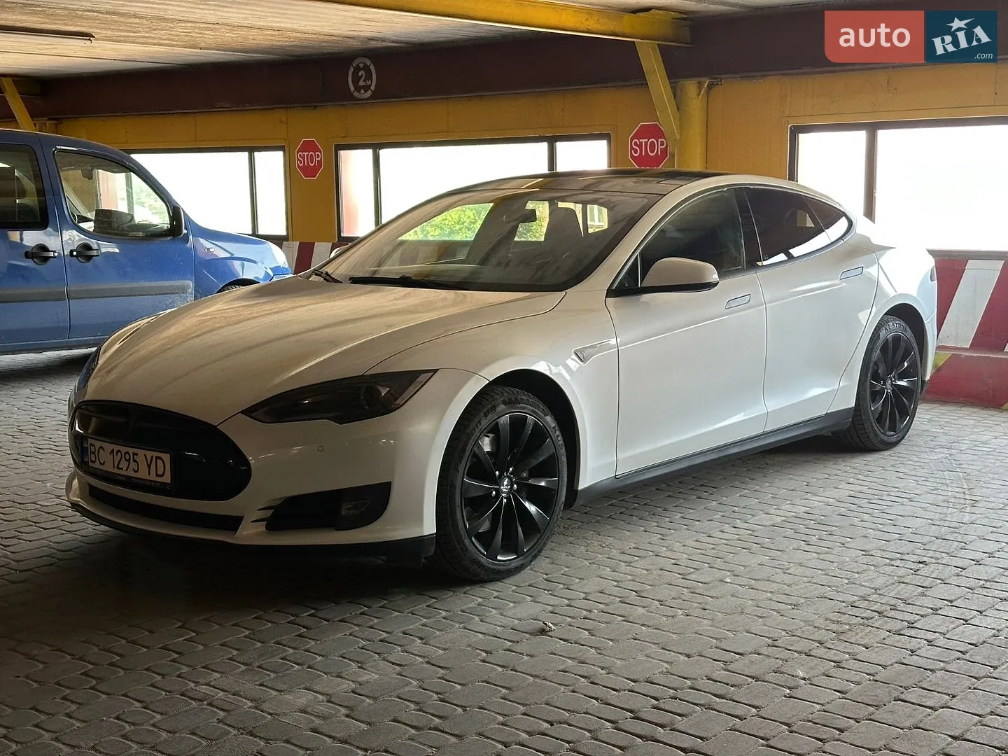 2013 Tesla Model S - фото 1