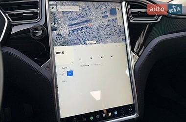 Ліфтбек Tesla Model S 2015 в Києві