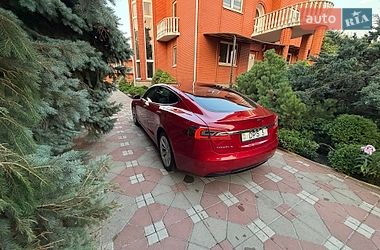 Лифтбек Tesla Model S 2017 в Киеве фото 8 Лифтбек Tesla Model S 2017 в Киеве