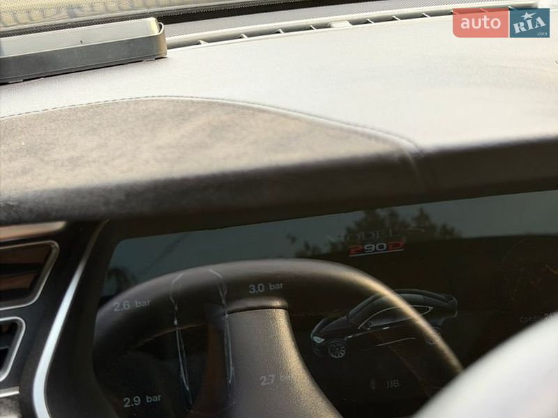 Ліфтбек Tesla Model S 2015 в Києві