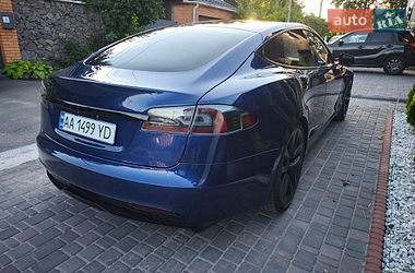 Лифтбек Tesla Model S 2022 в Киеве