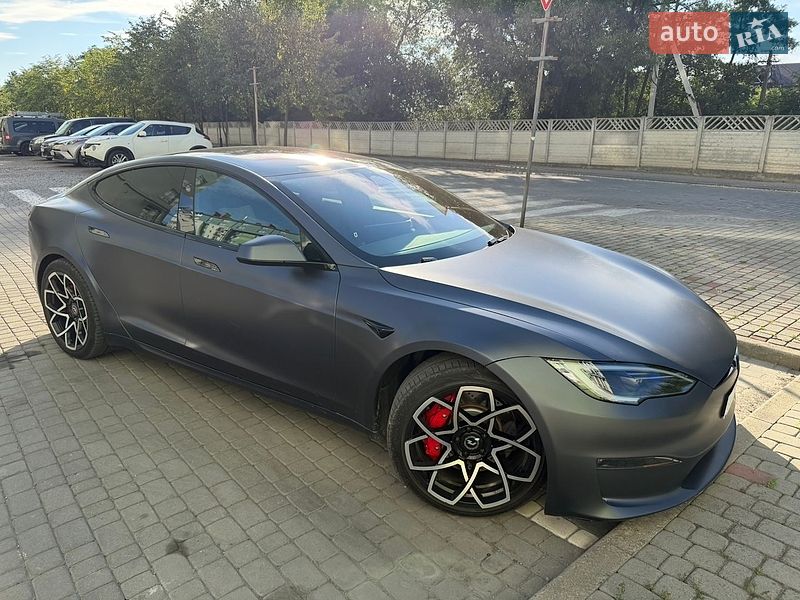 Лифтбек Tesla Model S 2023 в Ивано-Франковске