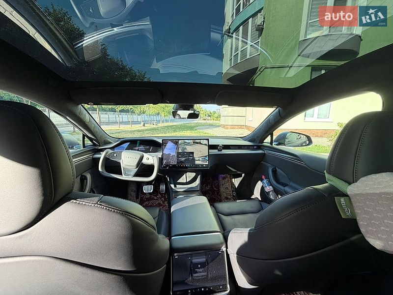 Лифтбек Tesla Model S 2023 в Ивано-Франковске