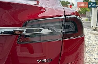 Лифтбек Tesla Model S 2018 в Львове