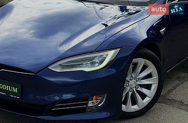 Ліфтбек Tesla Model S 2018 в Києві фото 10 Ліфтбек Tesla Model S 2018 в Києві