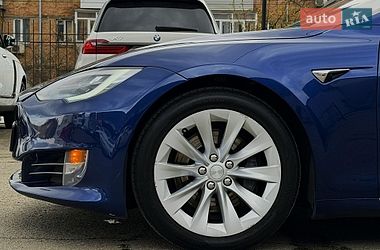 Ліфтбек Tesla Model S 2018 в Києві фото 16 Ліфтбек Tesla Model S 2018 в Києві