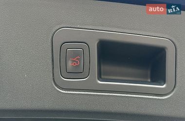 Ліфтбек Tesla Model S 2018 в Києві фото 26 Ліфтбек Tesla Model S 2018 в Києві