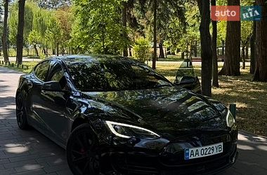 tesla model-s 2015 в Киев от профессионального продавца Максим