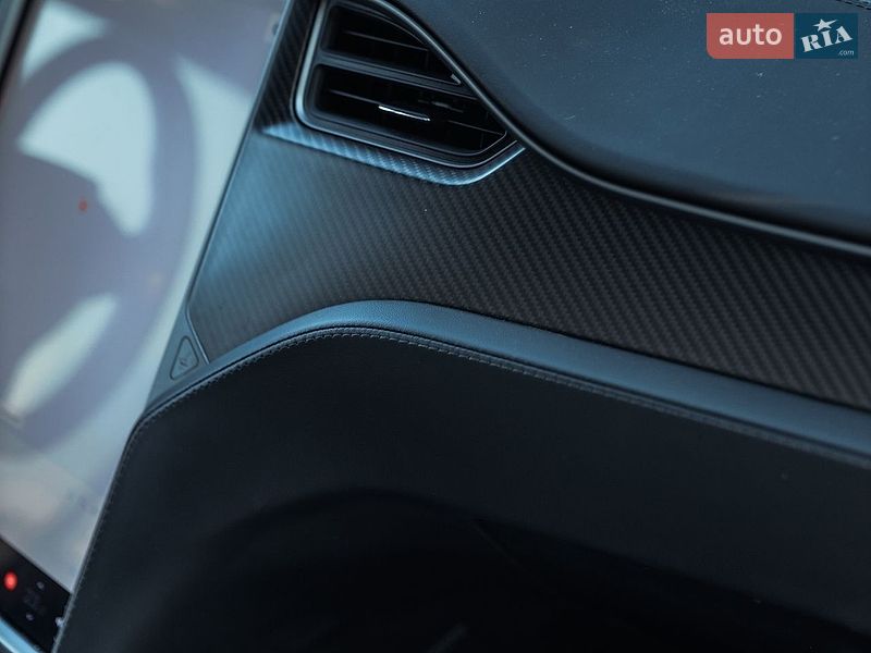 Ліфтбек Tesla Model S 2018 в Дніпрі фото 12 Ліфтбек Tesla Model S 2018 в Дніпрі