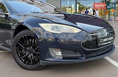 Ліфтбек Tesla Model S 2013 в Києві
