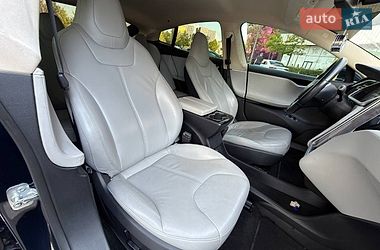 Ліфтбек Tesla Model S 2013 в Києві