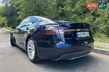 Ліфтбек Tesla Model S 2014 в Києві