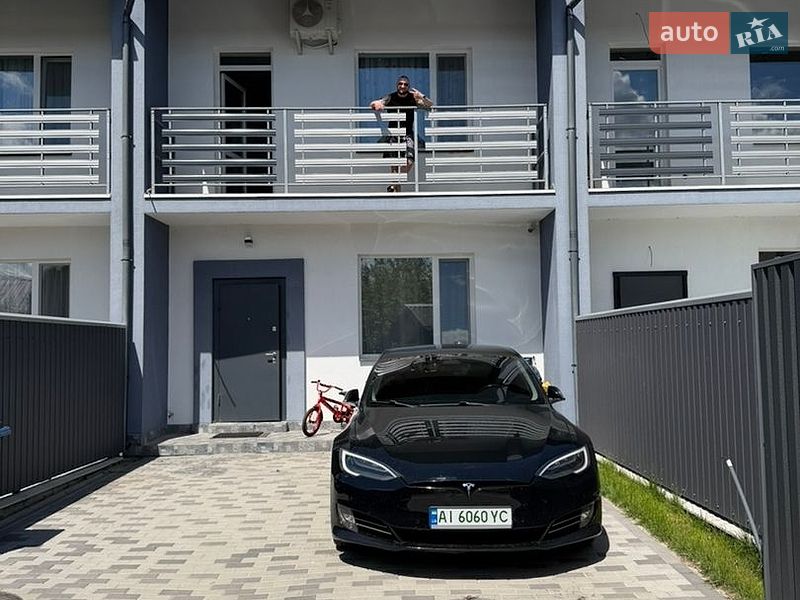 Tesla Model S 2017