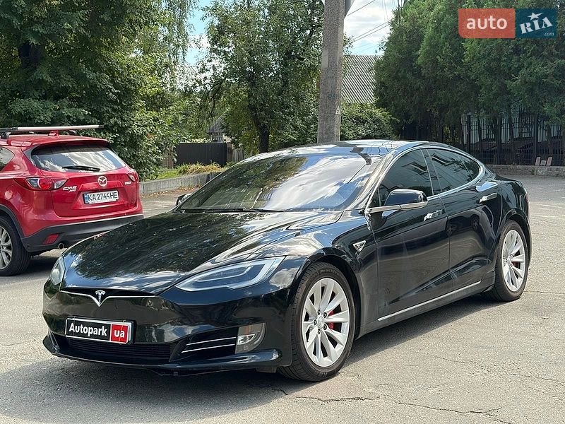 Tesla Model S 2016